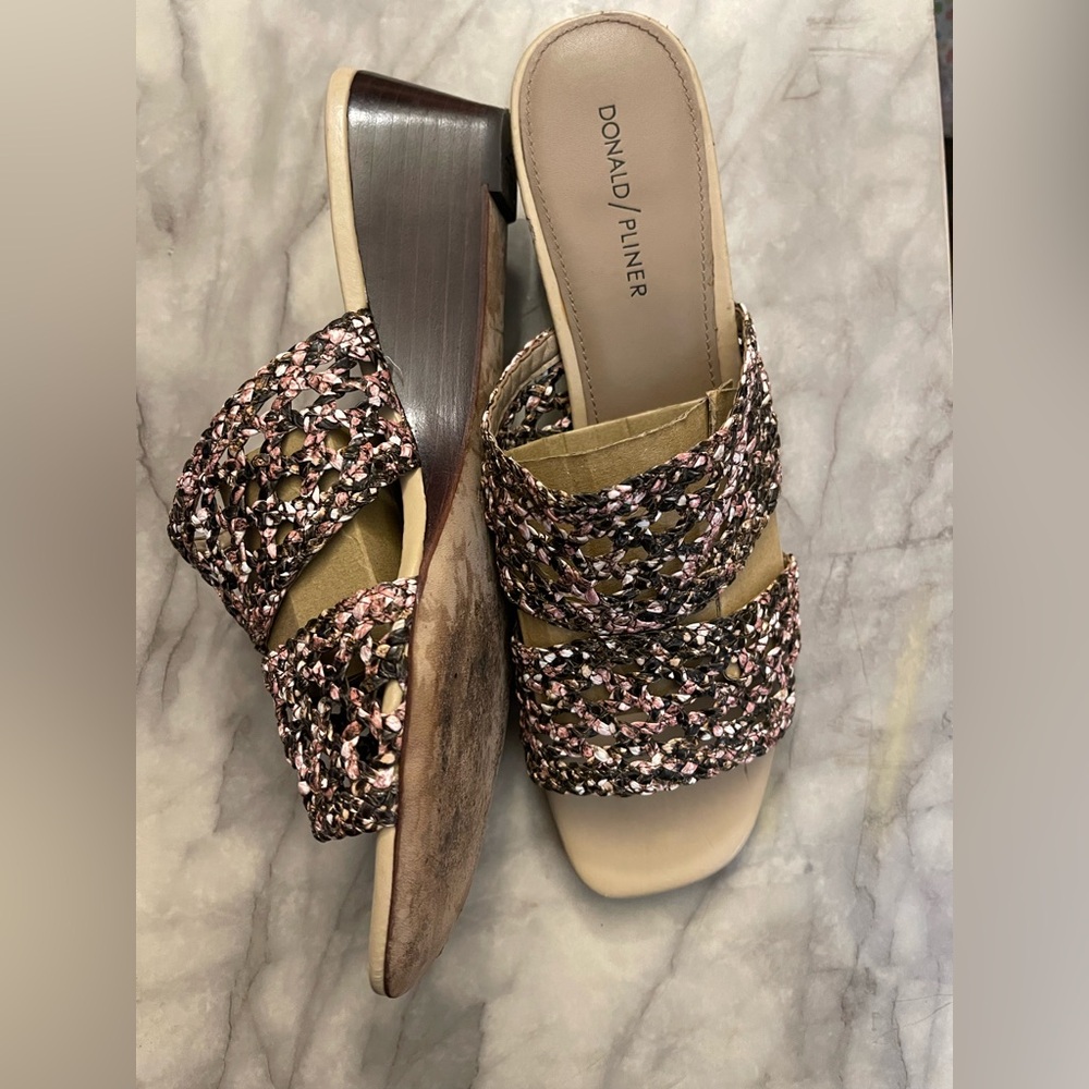 Donald J. Pliner Women's Textured Pink and Brown Wedges